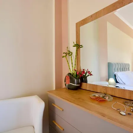 Apartament Xristina Dafnila