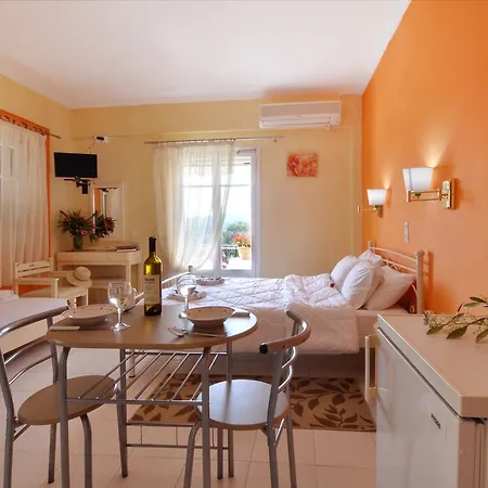 Xristina Apartament *